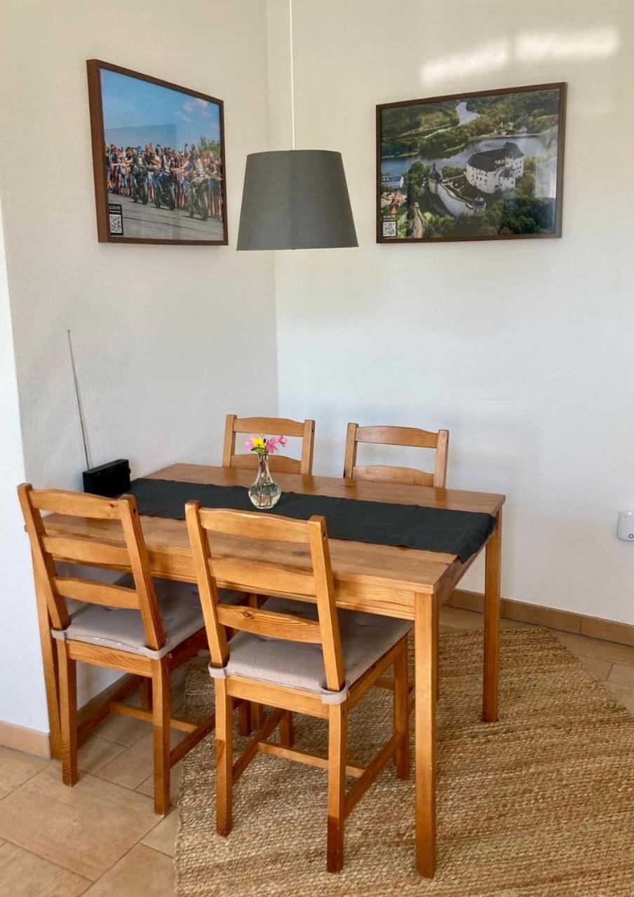 Pension Und Ferienwohnung Am Teich Schleiz Exterior foto